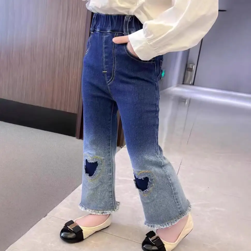 Korean Children's Jeans For Girls Cartoon Patchwork Elastic Waist Babys Denim Pants For Girls 1-8Y Girls Versatile Flared Pants
Korean Children's Jeans For Girls Cartoon Patchwork Elastic Waist Babys Denim Pants For Girls 1-8Y Girls Versatile Flared Pants