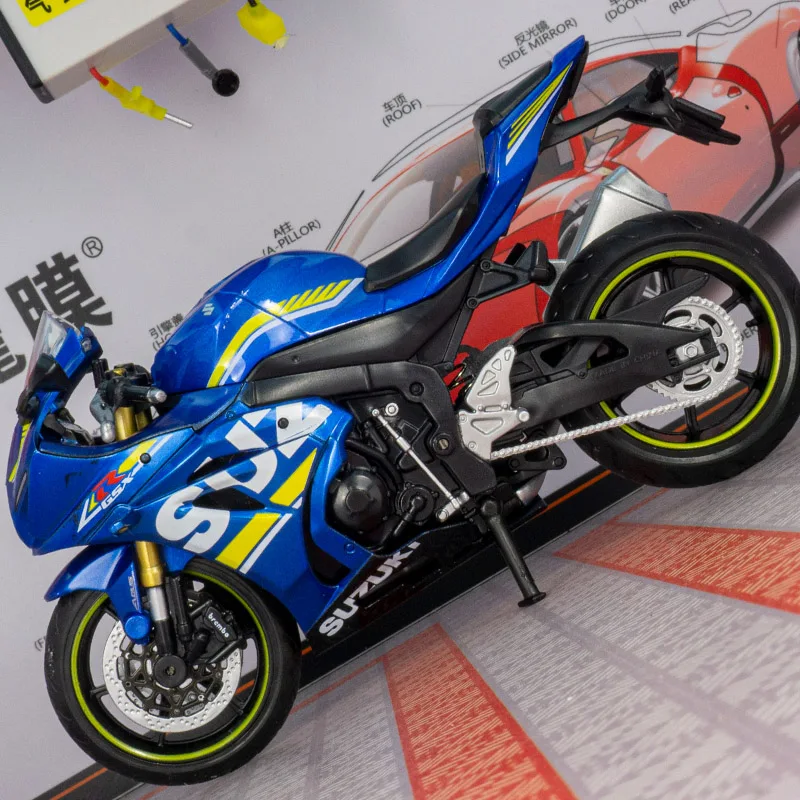 CCA 1:12 Suzuki GSX-R1000 модель мотоцикла коллекция украшений статическое рулевое управление игрушка подарок на день рождения для мальчика
CCA 1:12 Suzuki GSX-R1000 модель мотоцикла коллекция украшений статическое рулевое управление игрушка подарок на день рождения для мальчика