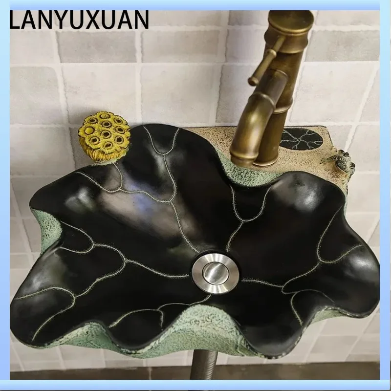 Creative Wall-mounted Mini Washbasin Wall-hung Sinks Bathroom Basin Triangle Balcony Washbasin With Faucet and Drain Set
Creative Wall-mounted Mini Washbasin Wall-hung Sinks Bathroom Basin Triangle Balcony Washbasin With Faucet and Drain Set