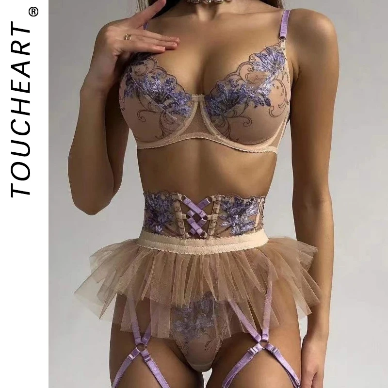 Toucheart Sexy Embroidery Printing Underwear Girdle Garters Suit For Women Mesh Patchwork See-Through Exotic Sexy Lingerie Set
Toucheart Sexy Embroidery Printing Underwear Girdle Garters Suit For Women Mesh Patchwork See-Through Exotic Sexy Lingerie Set