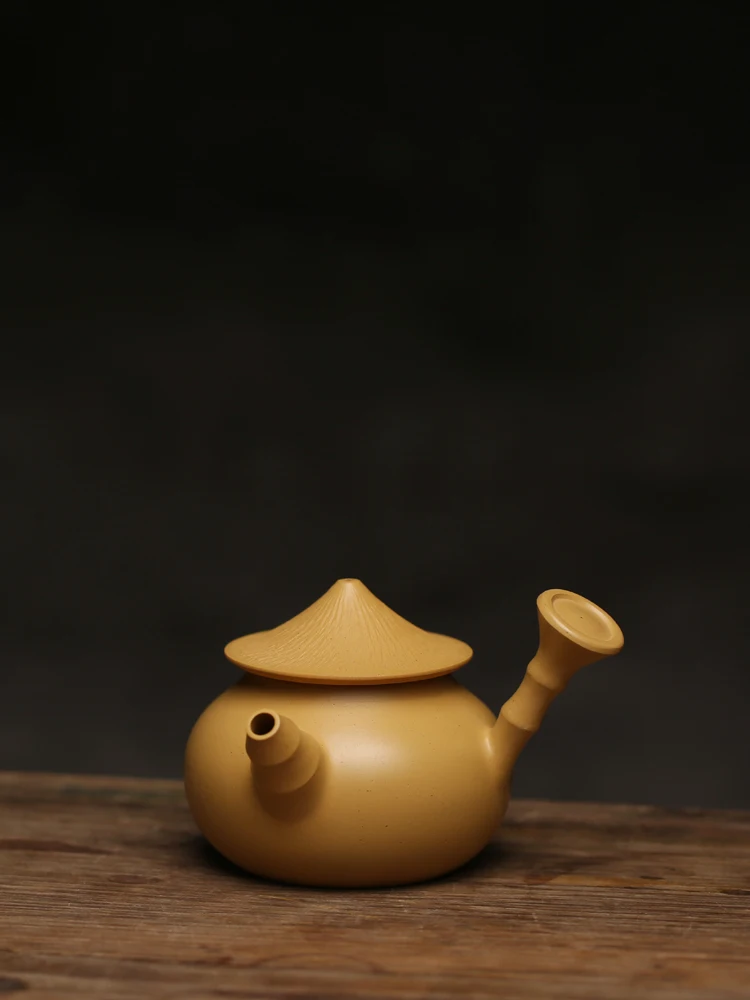 Duan Ni Chaozhou Pure Hand Pull She Chunbo's "Solitary Guest" Side Handle Kung Fu Gongfu Pot, Set, Tea Brewery
Duan Ni Chaozhou Pure Hand Pull She Chunbo's "Solitary Guest" Side Handle Kung Fu Gongfu Pot, Set, Tea Brewery