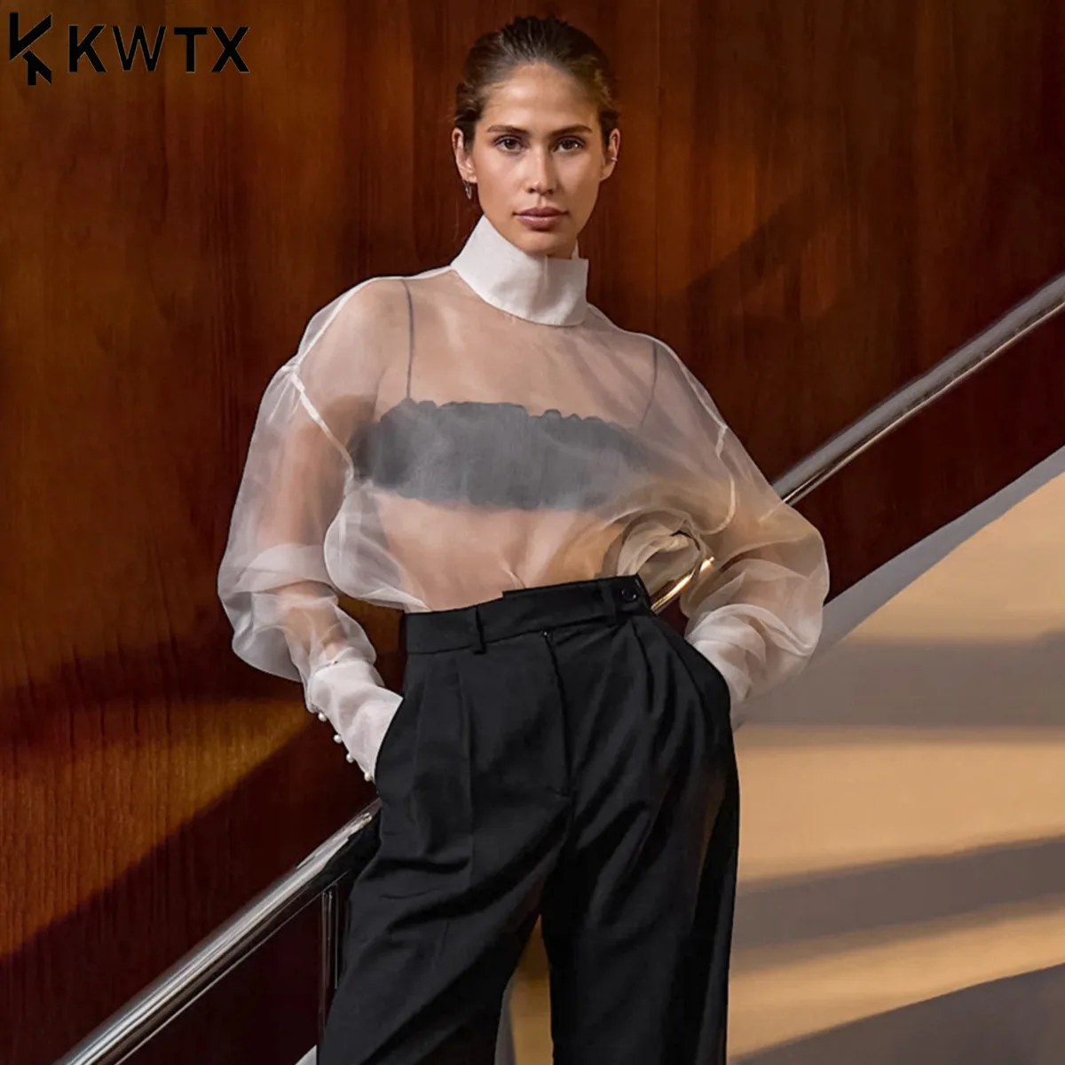 Модная женская белая прозрачная блузка с длинным рукавом, новинка 2025 года, для вечеринок и торжеств, элегантный топ для платьев
Модная женская белая прозрачная блузка с длинным рукавом, новинка 2025 года, для вечеринок и торжеств, элегантный топ для платьев