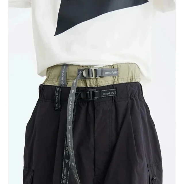 Outdoor Cargo Shorts with Climbing Buckle Hanging Rope Side Pocket Youth Casual Pants Loose Fit Straight Leg Zipper Waist
Outdoor Cargo Shorts with Climbing Buckle Hanging Rope Side Pocket Youth Casual Pants Loose Fit Straight Leg Zipper Waist