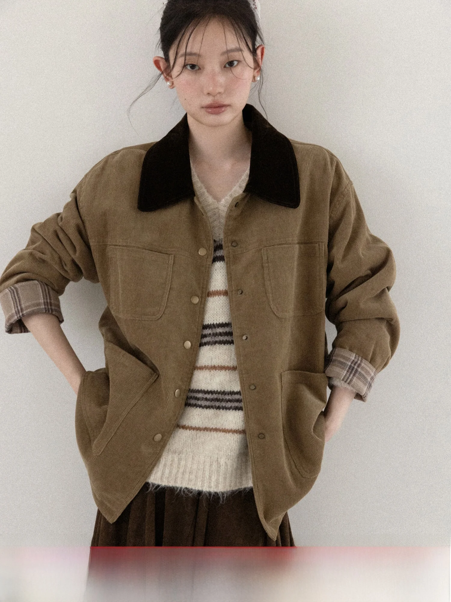 Корейская ретро-куртка в клетку Canton S, женская свободная куртка с длинными рукавами, повседневный дизайн, осенняя новинка
Корейская ретро-куртка в клетку Canton S, женская свободная куртка с длинными рукавами, повседневный дизайн, осенняя новинка