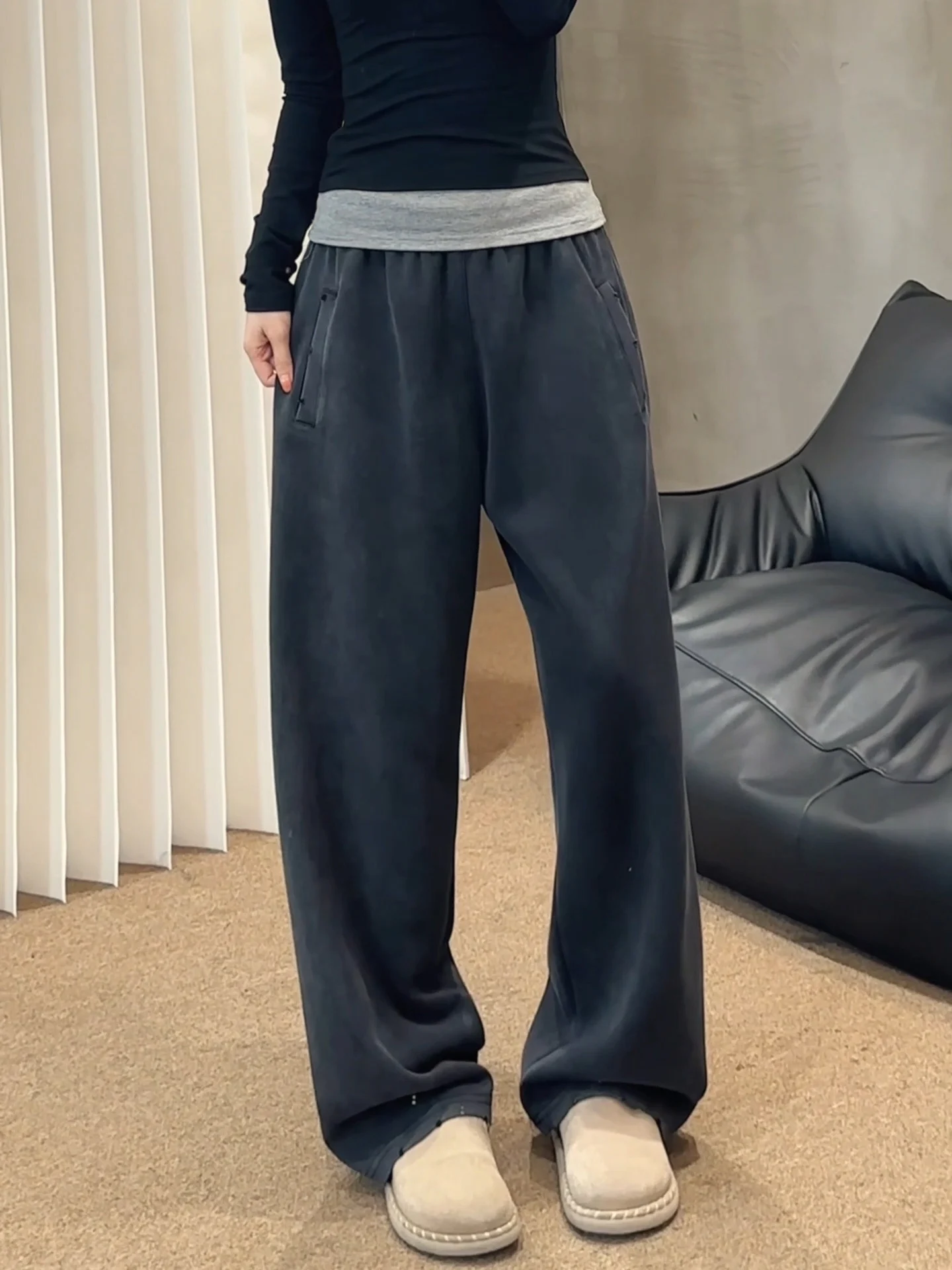 American Waed Straight Leg Sweatpants Men's Autumn Winter Faion Heavy Leg Drapey Pants Straight Sport Casual Long Trousers
American Waed Straight Leg Sweatpants Men's Autumn Winter Faion Heavy Leg Drapey Pants Straight Sport Casual Long Trousers