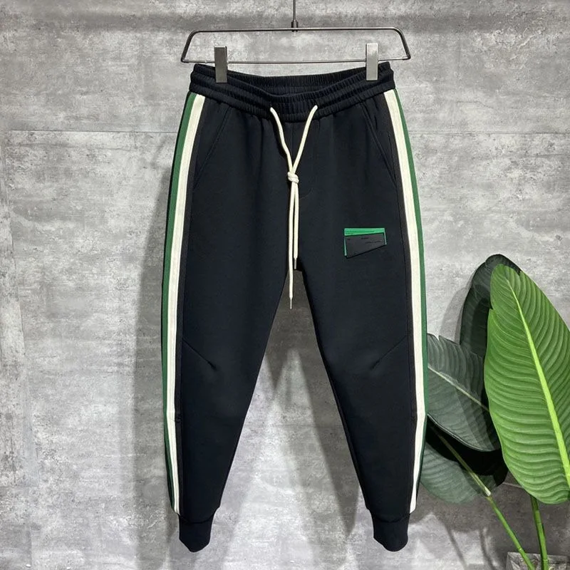 High Quality Fashion Brand Sweatpants Men Bunched Foot Youth Trend Stripe Casual Pants Spring Trousers Male Fashion Black
High Quality Fashion Brand Sweatpants Men Bunched Foot Youth Trend Stripe Casual Pants Spring Trousers Male Fashion Black