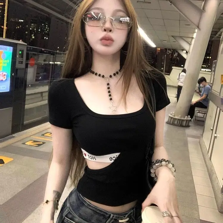 Korean New Sexy Hollow Hot Girl Black Short-sleeved T-shirt Female Round Neck Short T-shirt
Korean New Sexy Hollow Hot Girl Black Short-sleeved T-shirt Female Round Neck Short T-shirt