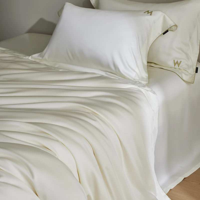Customizable 2025 new 80 tencel four-piece summer ice silk nude sleeping silky slippery sheets
Customizable 2025 new 80 tencel four-piece summer ice silk nude sleeping silky slippery sheets