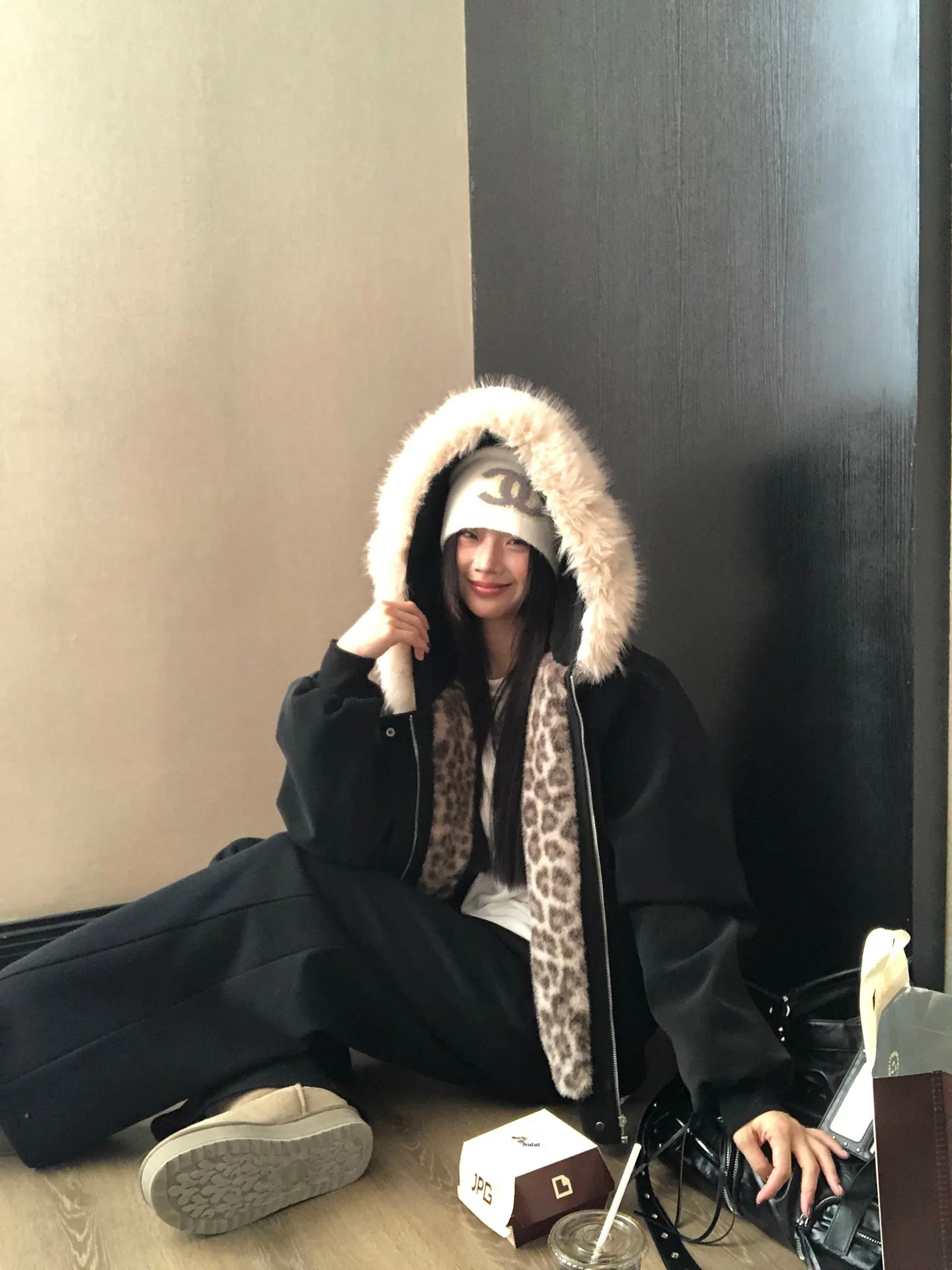 Bla Hooded ort Cotton Jaet Women's Winter Coat Sli Warm Commute Faion Fixed Sve Length Straight Cut PU Material
Bla Hooded ort Cotton Jaet Women's Winter Coat Sli Warm Commute Faion Fixed Sve Length Straight Cut PU Material