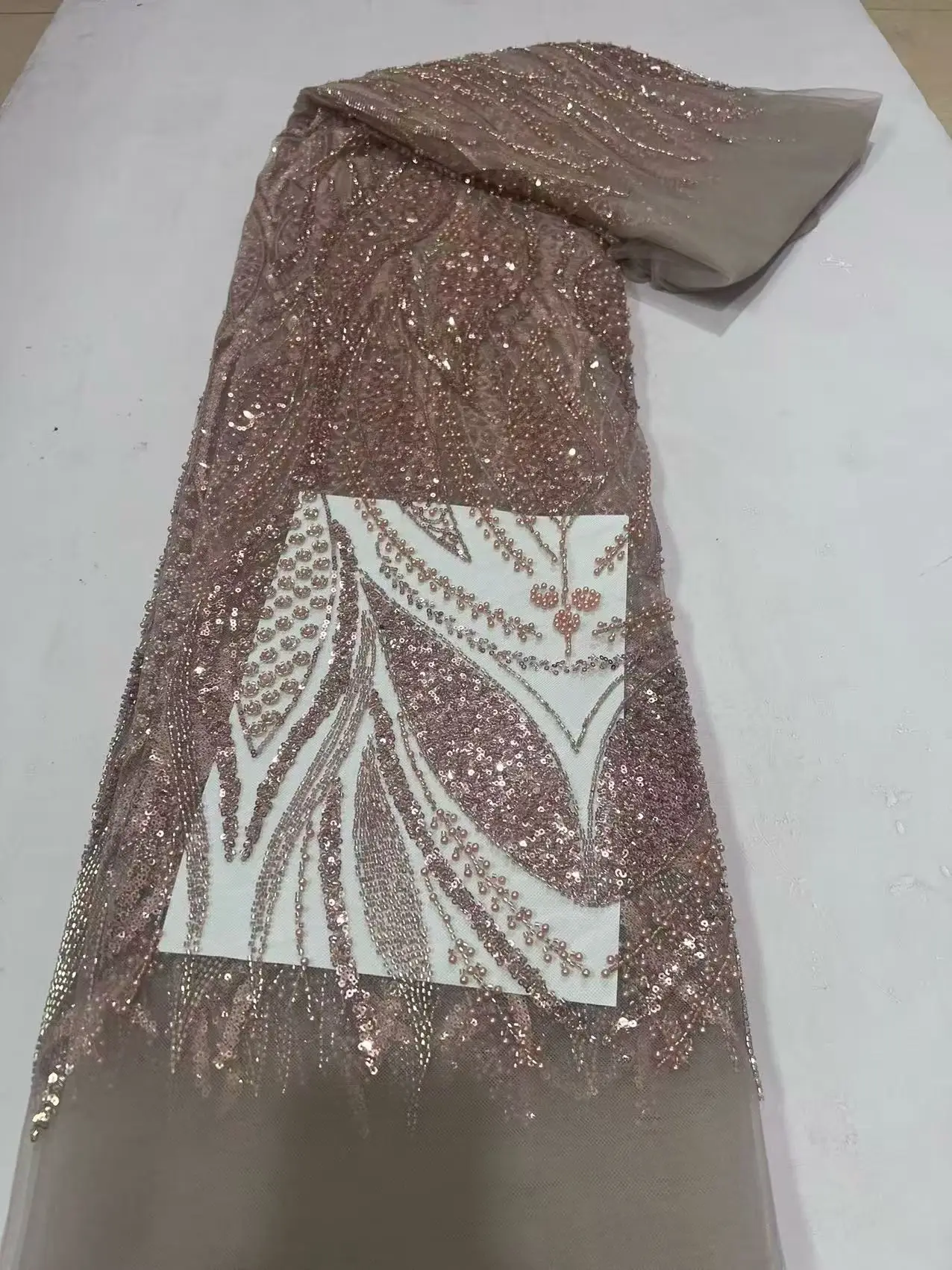 2026 High-Quality African Nigerian Tulle Lace Fabric Sequins Embroidery French Guipure Prom/Wedding Party Dress Beaded 5 Yards
2026 High-Quality African Nigerian Tulle Lace Fabric Sequins Embroidery French Guipure Prom/Wedding Party Dress Beaded 5 Yards