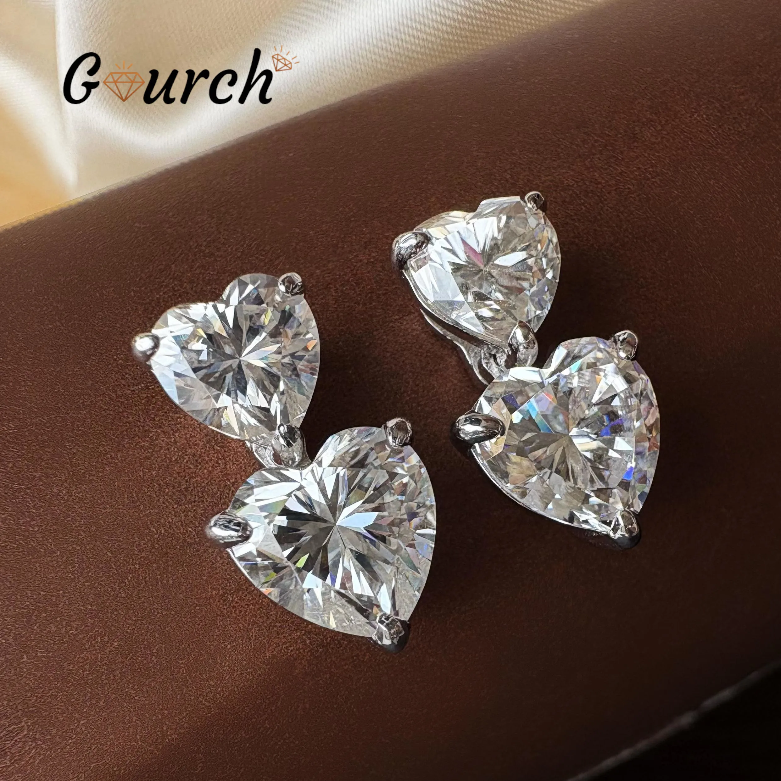 Gourch Heart Cut 3/6cttw D Color Moissanite Earrings 925 Sterling Silver with GRA Certified Wedding Fine Jewelry Gift for Women
Gourch Heart Cut 3/6cttw D Color Moissanite Earrings 925 Sterling Silver with GRA Certified Wedding Fine Jewelry Gift for Women