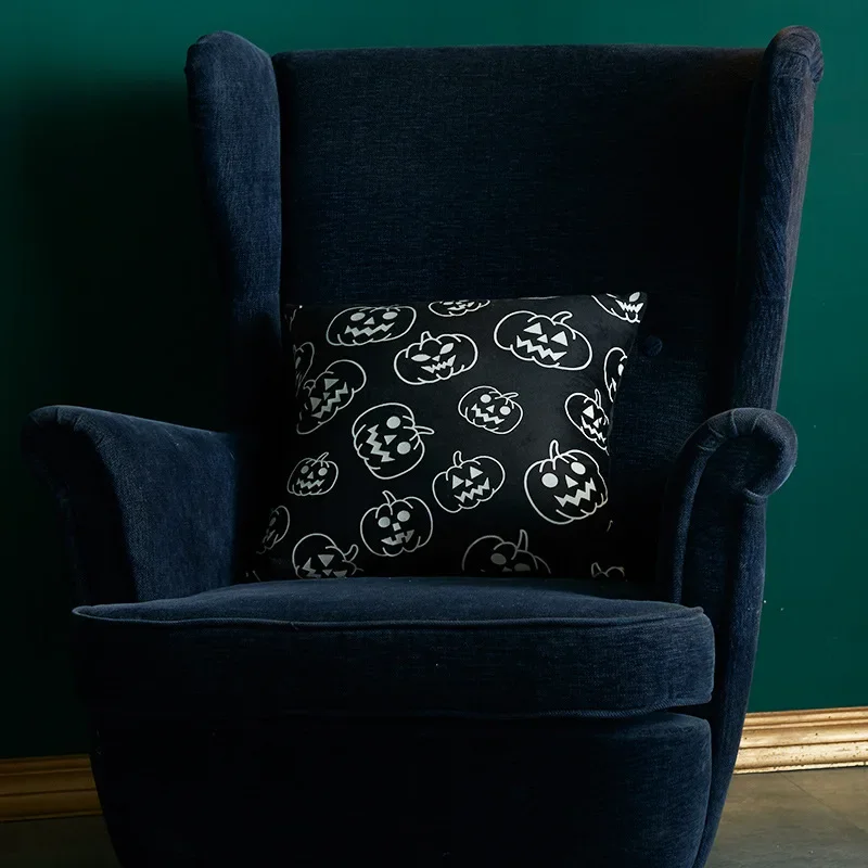 3 Piece Halloween Noctilucent Cushion Cover Black Halloween Pillow Covers Decorative Festival Home Fun Atmosphere Pillowcase
3 Piece Halloween Noctilucent Cushion Cover Black Halloween Pillow Covers Decorative Festival Home Fun Atmosphere Pillowcase