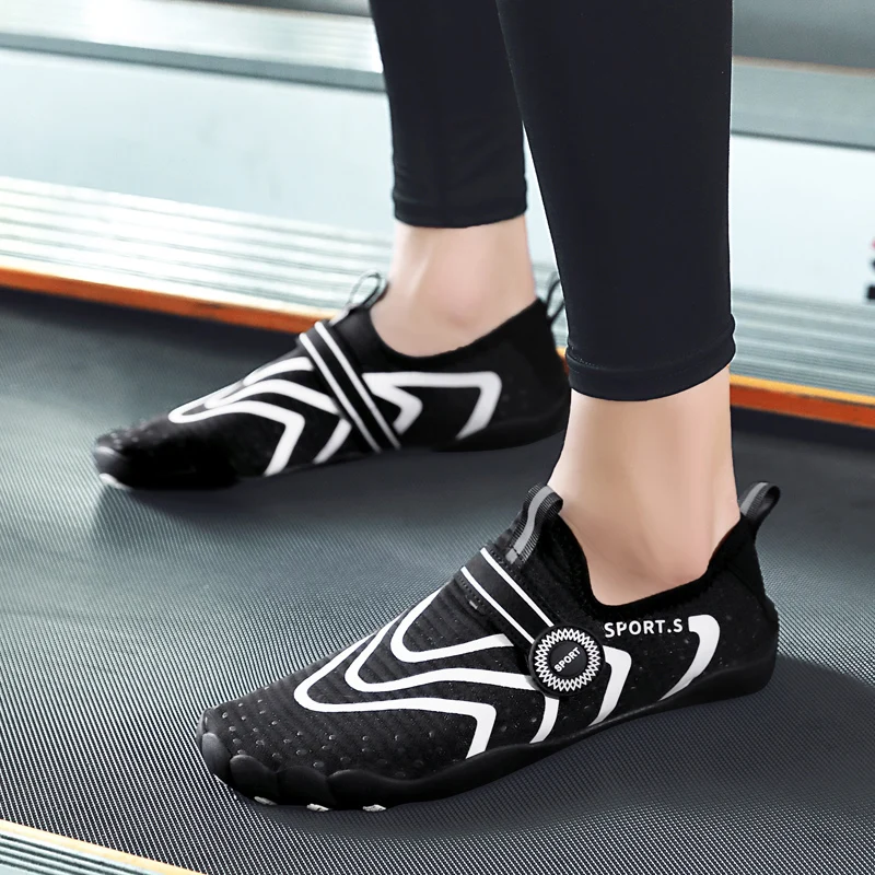 Water Shoes for Men and Women, Beach Shoes, Quick-Drying Sandals, Non-Slip, Anti-Cut, Sea Shoes, Fishing, Diving, Snorkeling, River Swimming Shoes
Water Shoes for Men and Women, Beach Shoes, Quick-Drying Sandals, Non-Slip, Anti-Cut, Sea Shoes, Fishing, Diving, Snorkeling, River Swimming Shoes