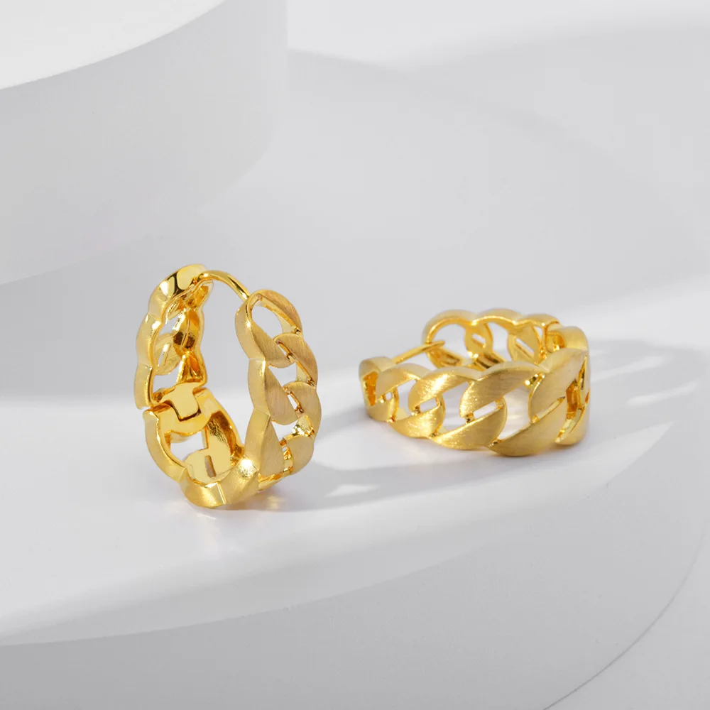 High Quality Chain Link Designed Hoop Earrings for Women Gifts New Year Brushed Metal Geometric Twist Metal Earrings Wholesale
High Quality Chain Link Designed Hoop Earrings for Women Gifts New Year Brushed Metal Geometric Twist Metal Earrings Wholesale