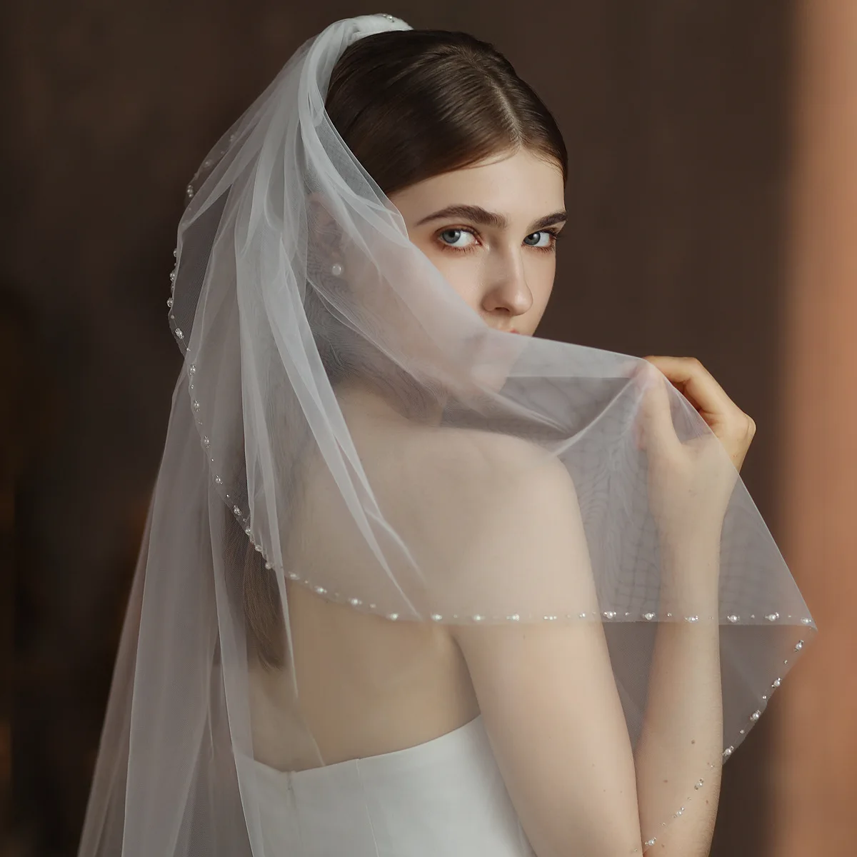 V318 New Style Super Fairy Handmade Beaded White Bridal Veil Wedding Photography Studio Styling Wedding Headpiece
V318 New Style Super Fairy Handmade Beaded White Bridal Veil Wedding Photography Studio Styling Wedding Headpiece