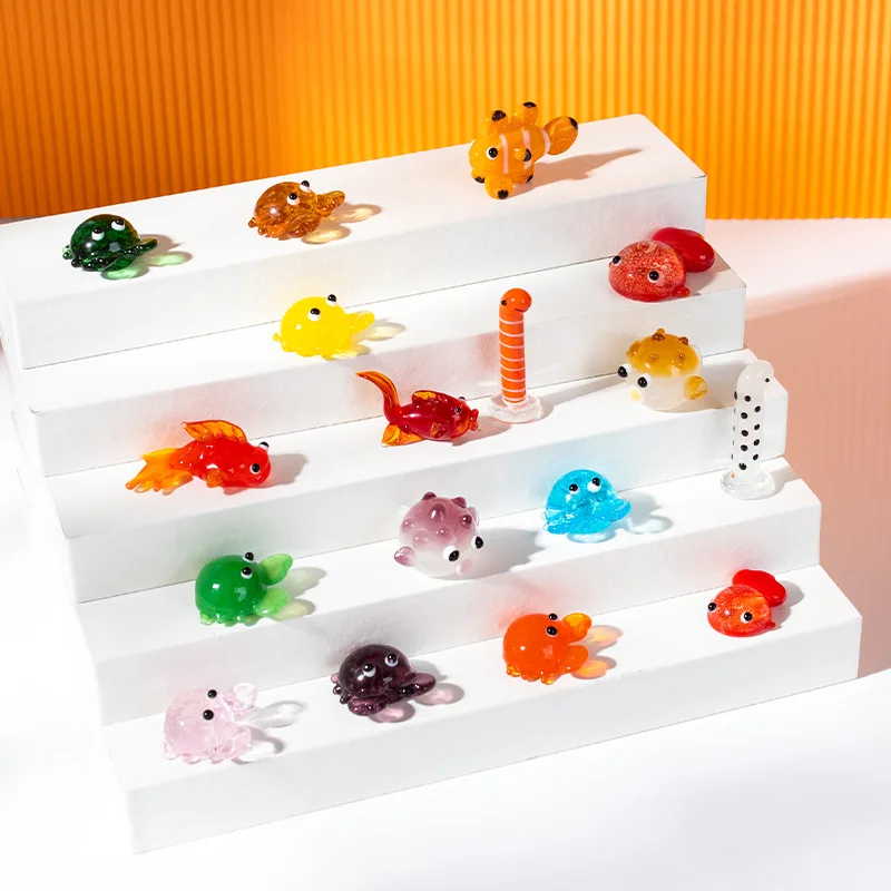 Glass Ocean Small Animals Cute Mini Ornaments Micro Landscape Simulation Cartoon Small Fish Crab Gift DIY Garden Decoration 
Glass Ocean Small Animals Cute Mini Ornaments Micro Landscape Simulation Cartoon Small Fish Crab Gift DIY Garden Decoration