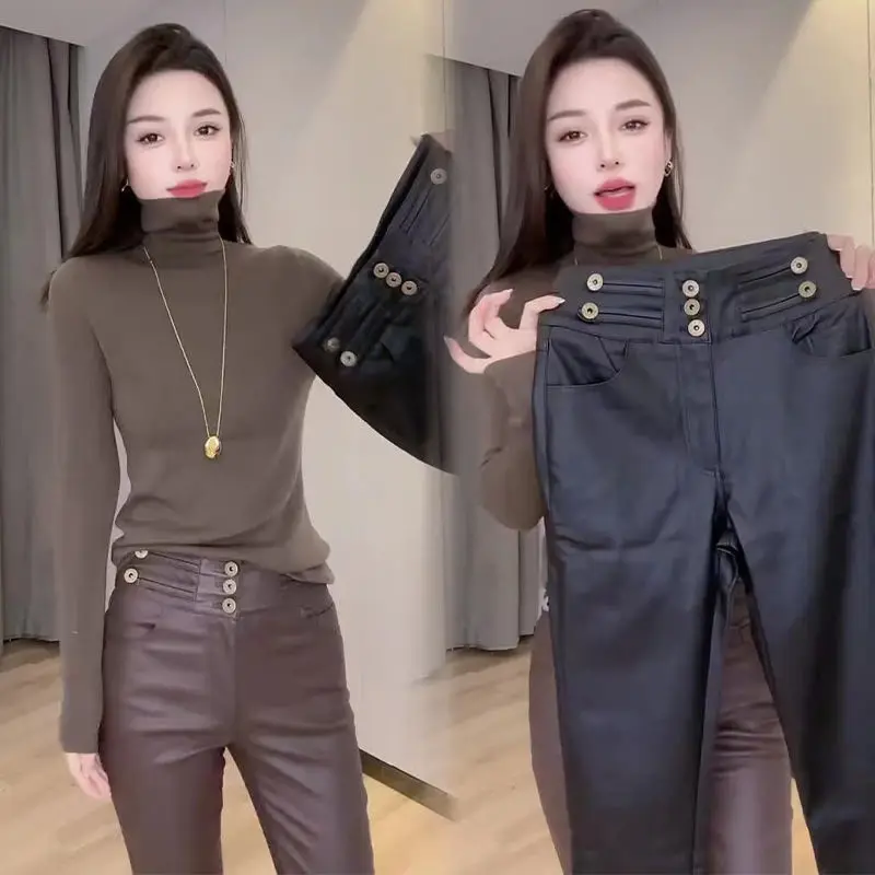 Metal buckle coated cigarette tube pants women's autumn winter new high waist slimming nine point pencil leather pants
Metal buckle coated cigarette tube pants women's autumn winter new high waist slimming nine point pencil leather pants