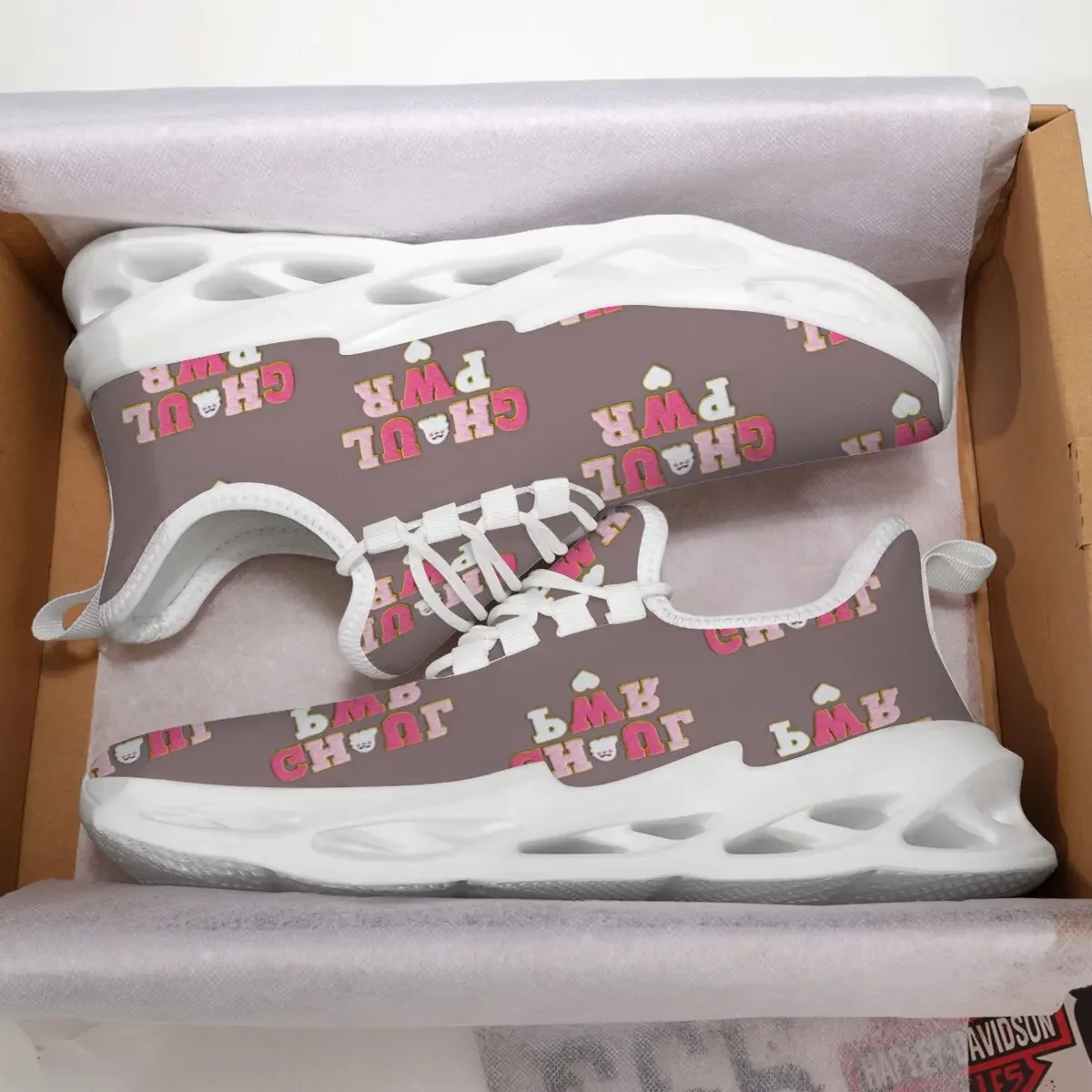 Обувь для мужчин, массивные кроссовки, модные дышащие туфли на плоской подошве с милым дизайном Disney, 2024, прогулочная обувь, женские кроссовки
Обувь для мужчин, массивные кроссовки, модные дышащие туфли на плоской подошве с милым дизайном Disney, 2024, прогулочная обувь, женские кроссовки