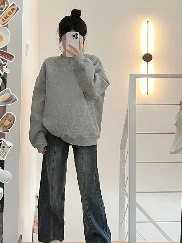 Женский свитшот оверсайз с длинными рукавами и круглым вырезом, свободного кроя, удобный пуловер, модный уличный стиль, корейский дизайн
Женский свитшот оверсайз с длинными рукавами и круглым вырезом, свободного кроя, удобный пуловер, модный уличный стиль, корейский дизайн