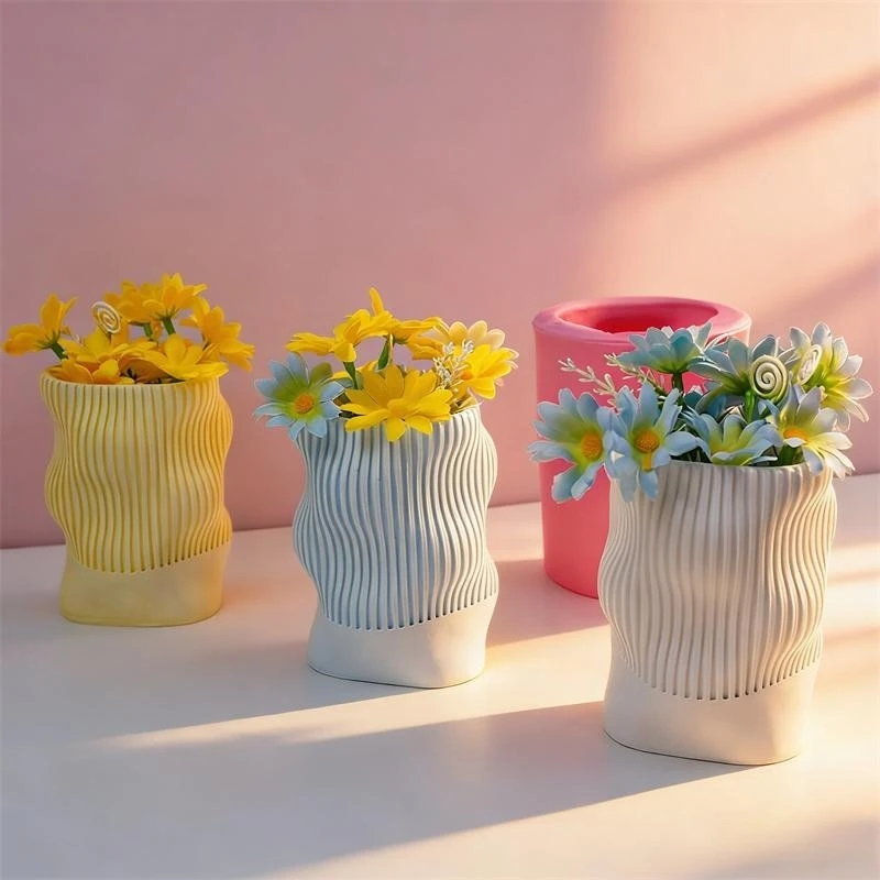 Water Ripple Striped Cement Flowerpot Gypsum Vase Silicone Mold DIY Plaster Pen Holder Succulents Plants Pot Mould
Water Ripple Striped Cement Flowerpot Gypsum Vase Silicone Mold DIY Plaster Pen Holder Succulents Plants Pot Mould