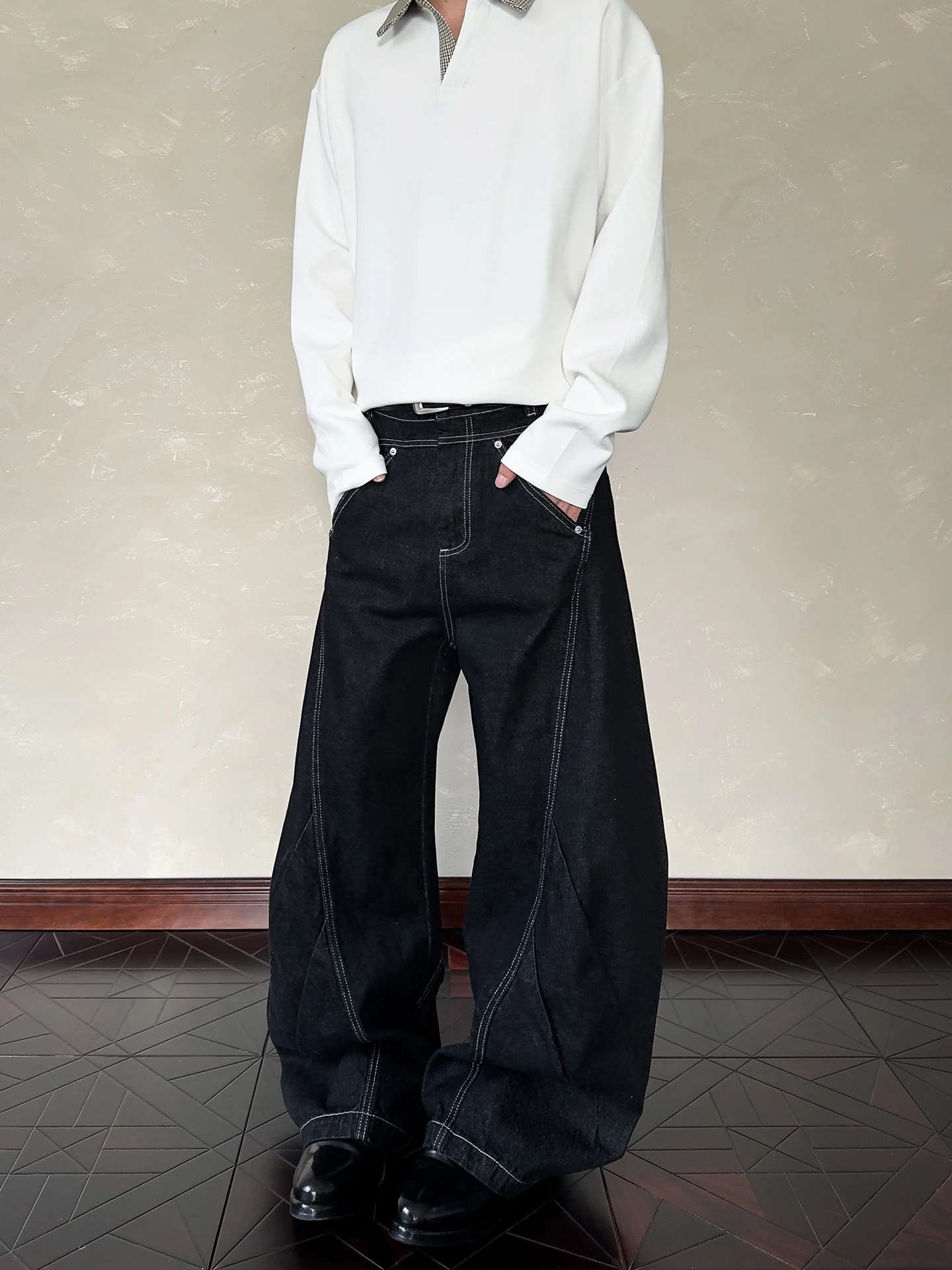 American Retro 3D Tailoring Multiple Pleats Bright Line Jeans CleanFit Straight Micro Flare Denim Jeans Youth Casual Pure Color
American Retro 3D Tailoring Multiple Pleats Bright Line Jeans CleanFit Straight Micro Flare Denim Jeans Youth Casual Pure Color