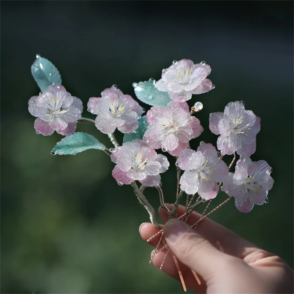 Ancient Style Flower Hairpin Chinese Retro Hanfu U-shaped Hair Stick Girls Handmade Cheongsam Headdress Women's Head Accessories
Ancient Style Flower Hairpin Chinese Retro Hanfu U-shaped Hair Stick Girls Handmade Cheongsam Headdress Women's Head Accessories