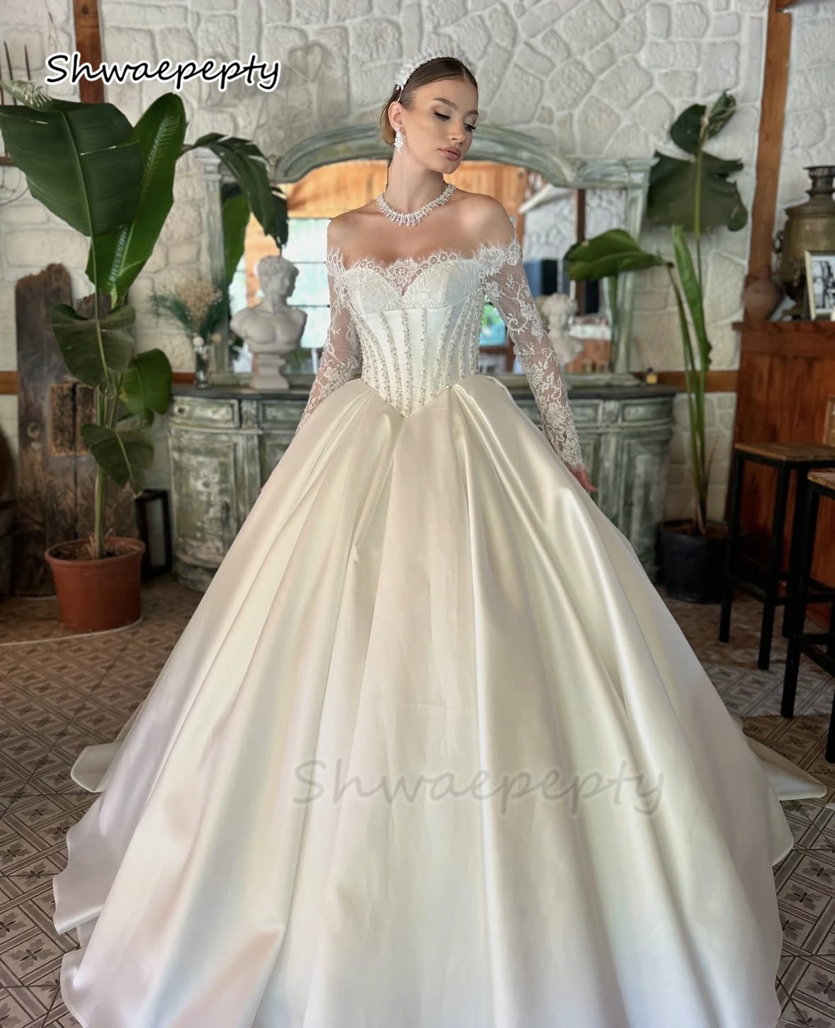 Off Shoulder Princess Wedding Dress Long Sleeves Lace Appliques Beaded Ivory Elegant Bridal Gowns Sweetheart Lace-Up Customized
Off Shoulder Princess Wedding Dress Long Sleeves Lace Appliques Beaded Ivory Elegant Bridal Gowns Sweetheart Lace-Up Customized