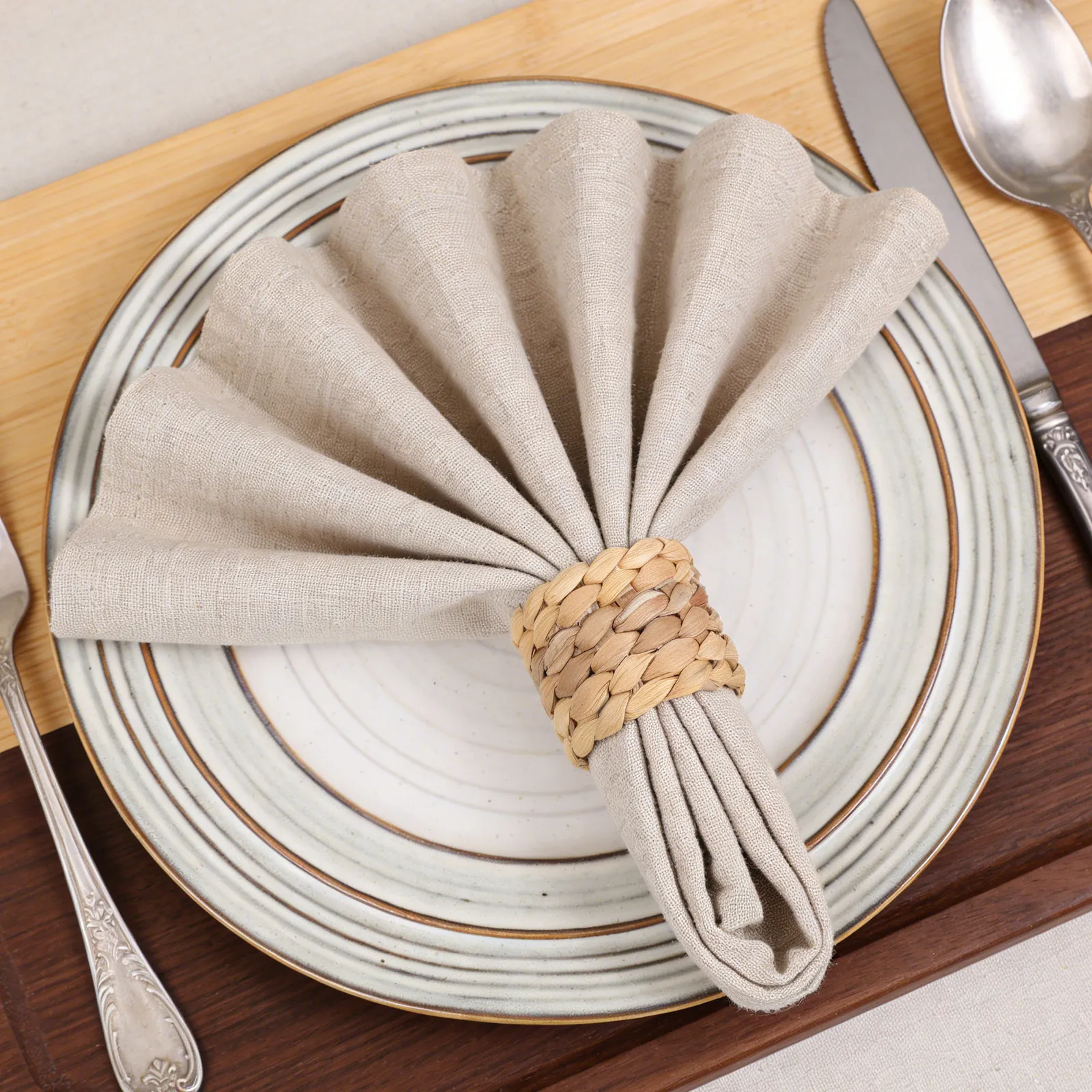 Grass Woven Napkin Rings Rustic Table Decoration for Wedding Events Catering Restaurant Use Farmhouse Style Dining
Grass Woven Napkin Rings Rustic Table Decoration for Wedding Events Catering Restaurant Use Farmhouse Style Dining