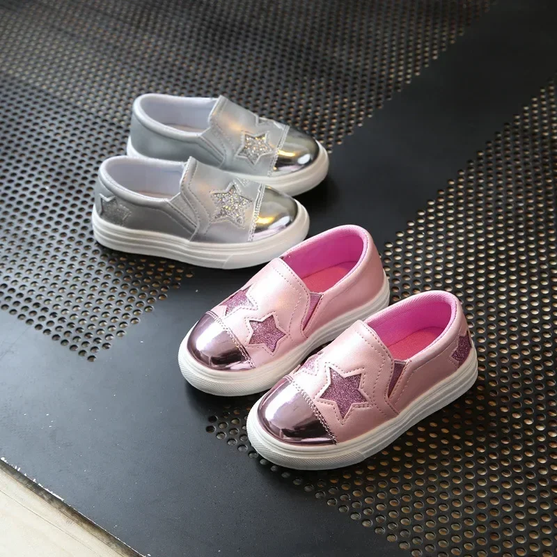 Kids Loafers Children Casual Shoes Fashion Slip on Baby Flats Breathable Princess Soft Leather Moccasins
Kids Loafers Children Casual Shoes Fashion Slip on Baby Flats Breathable Princess Soft Leather Moccasins