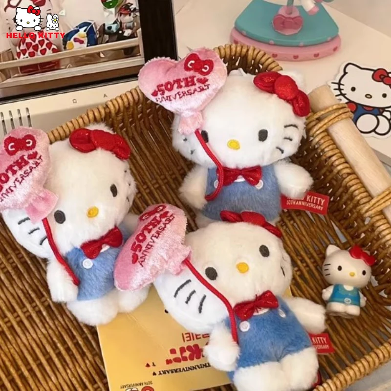 Милый плюшевый брелок Sanrio для детей Hello Kitty, подвеска на 50-летие, мультяшный брелок для ключей, украшение для рюкзака, подарки, игрушка для девочек
Милый плюшевый брелок Sanrio для детей Hello Kitty, подвеска на 50-летие, мультяшный брелок для ключей, украшение для рюкзака, подарки, игрушка для девочек