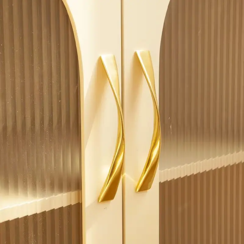 Luxury 4PCS Pure Brass Kink Pattern Furniture Pulls Handles Drawer Pulls Cupboard Wardrobe Closet Dresser Shoe TV Cabinet Pulls
Luxury 4PCS Pure Brass Kink Pattern Furniture Pulls Handles Drawer Pulls Cupboard Wardrobe Closet Dresser Shoe TV Cabinet Pulls