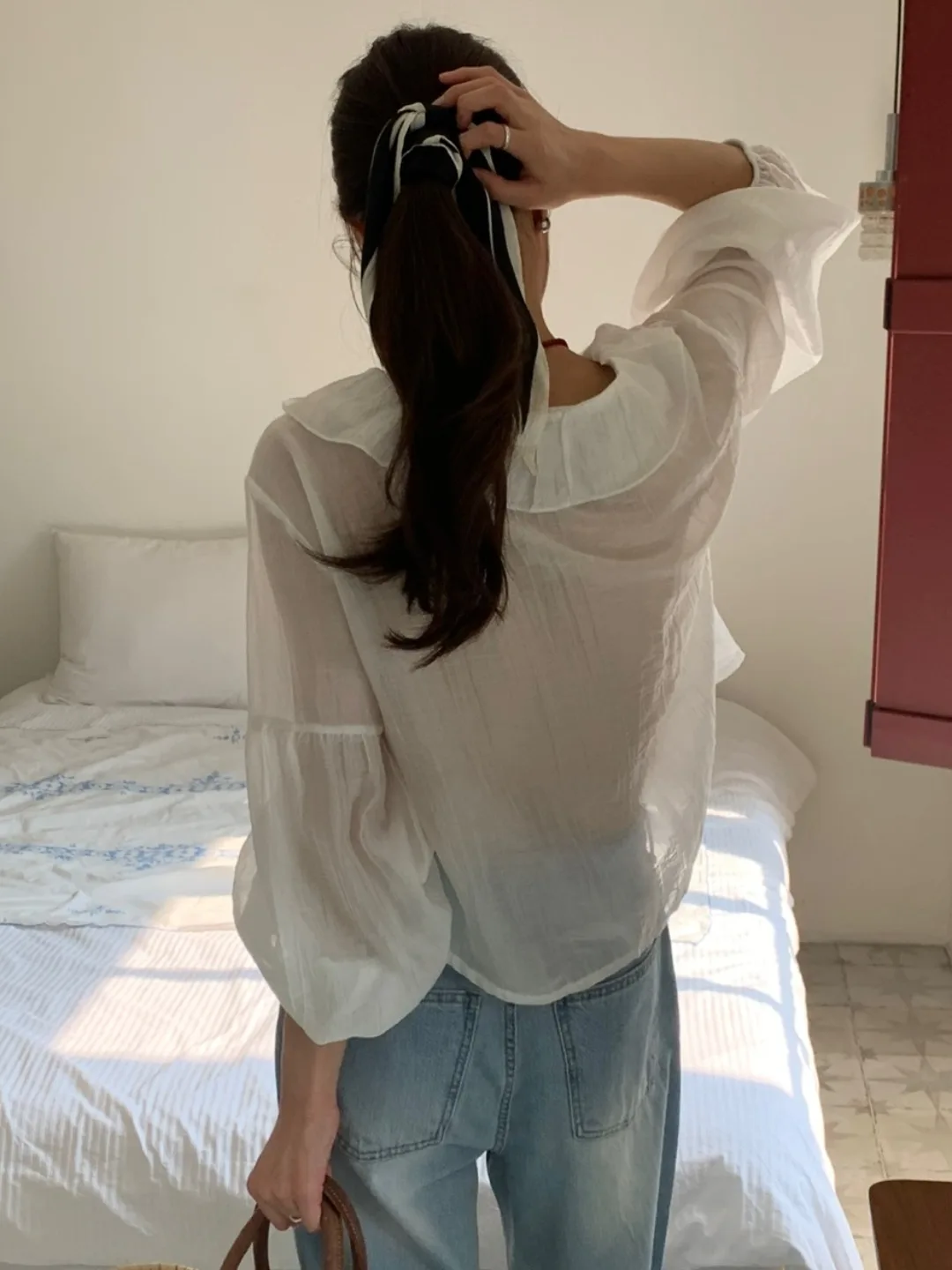 Loose Long Sve Women's irt V-Ne Ruffle Hem Korean Sle Sweet Anti-Aging Sunscreen Top Ele Draped Design
Loose Long Sve Women's irt V-Ne Ruffle Hem Korean Sle Sweet Anti-Aging Sunscreen Top Ele Draped Design