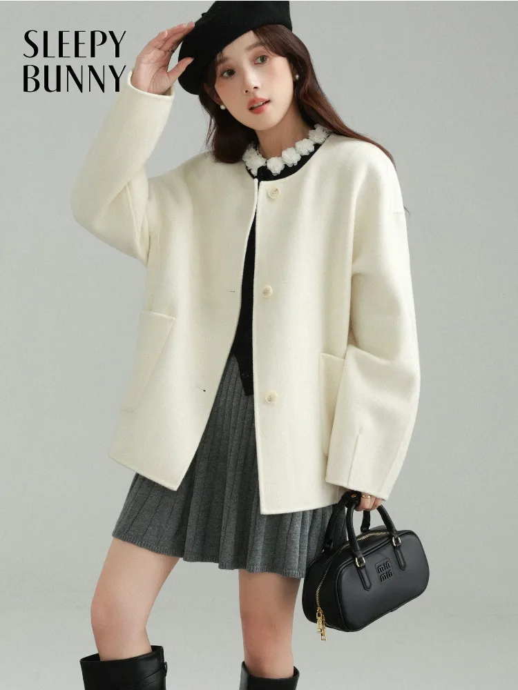 Elegant Wool Short Coat Lady Chic Double-Faced Blazer Slim Fit Casual Outerwear for Women Autumn Winter Fashion Warm Jacket
Elegant Wool Short Coat Lady Chic Double-Faced Blazer Slim Fit Casual Outerwear for Women Autumn Winter Fashion Warm Jacket