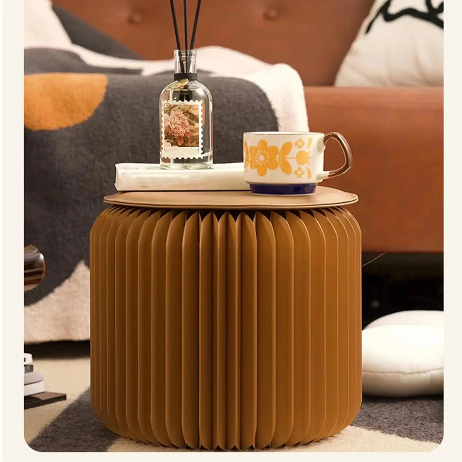 Paper Folding Stool Portable Heavy-Duty Waterproof Small Stool Paper Bench with Seat Pad for Dining Bedroom Vanity House Office
Paper Folding Stool Portable Heavy-Duty Waterproof Small Stool Paper Bench with Seat Pad for Dining Bedroom Vanity House Office