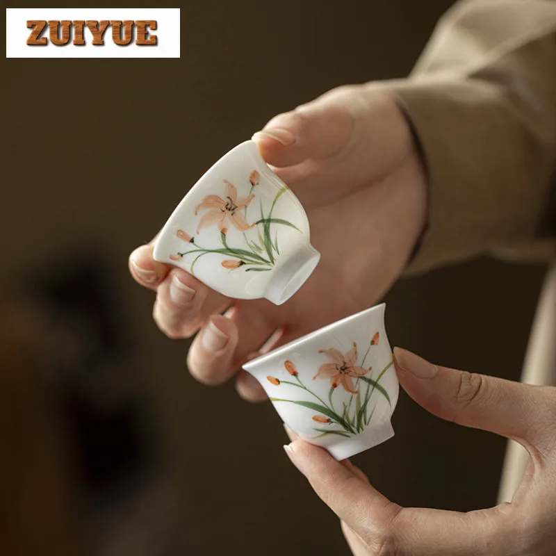 2pc/lot Hand-painted Narcissus Flower Teacup Retro Tea Bowl Cute Cup Tea-tasting Personal Cup Chazhan Master Cups Tea Items 30ml
2pc/lot Hand-painted Narcissus Flower Teacup Retro Tea Bowl Cute Cup Tea-tasting Personal Cup Chazhan Master Cups Tea Items 30ml