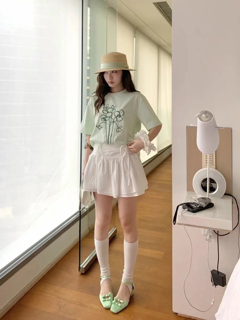 Юбка А-силуэта с высокой талией и бантом: нежная и дерзкая, для создания стройного силуэта, женская модная корейская юбка для повседневной носки
Юбка А-силуэта с высокой талией и бантом: нежная и дерзкая, для создания стройного силуэта, женская модная корейская юбка для повседневной носки