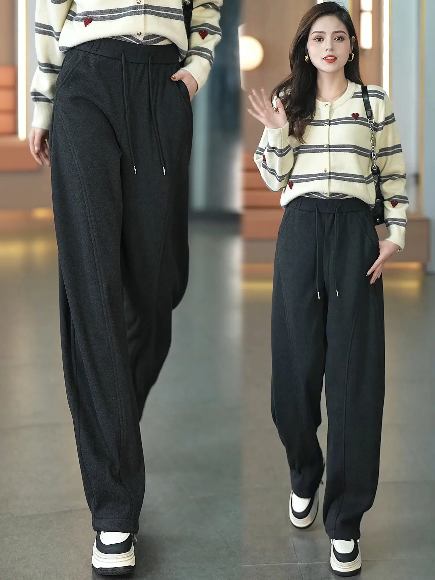 Thickened Fleece Wide Leg Banana Pants Women's Casual Loose Comfortable Autumn Winter New Style Dreamy High Waist Knife Pants
Thickened Fleece Wide Leg Banana Pants Women's Casual Loose Comfortable Autumn Winter New Style Dreamy High Waist Knife Pants