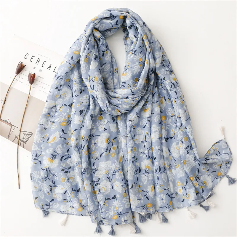2023 New Women Flower Pattern Tassel Shawls Scarf Foulard Floral Print Beach Head Wrap Hijab Free Shipping
2023 New Women Flower Pattern Tassel Shawls Scarf Foulard Floral Print Beach Head Wrap Hijab Free Shipping