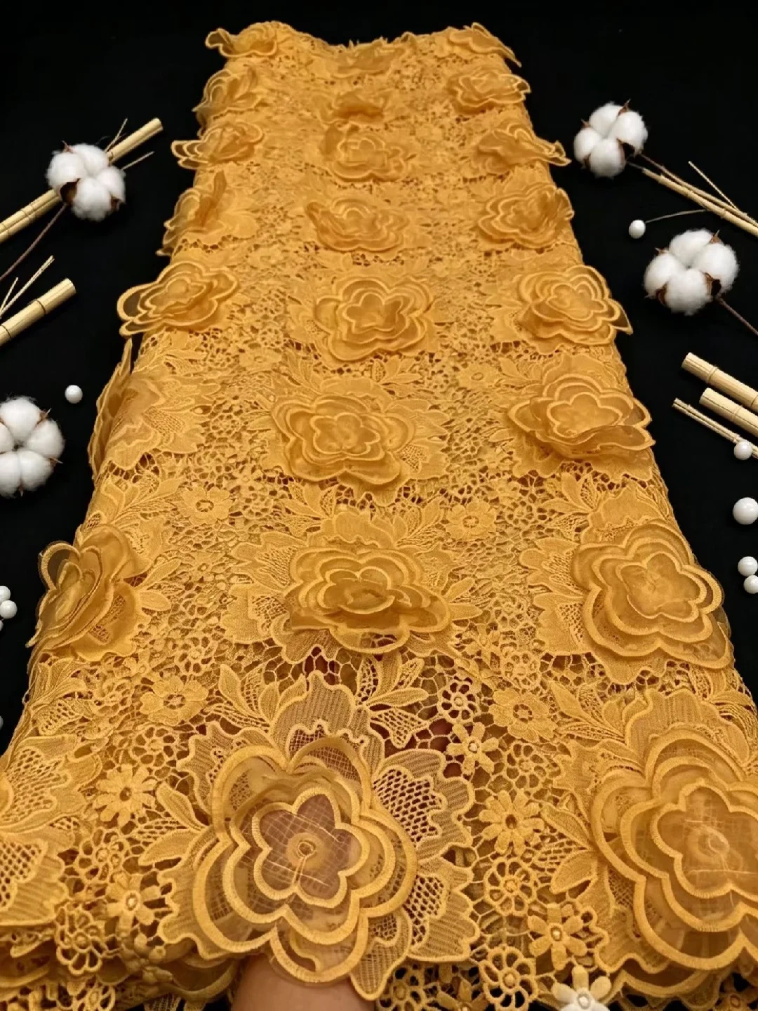 High End Guipure Lace DIY Wedding Cloth Bridal Dress 2026 Embroidered African Cord Fabric Occasional Wear Elegant Evening Gown
High End Guipure Lace DIY Wedding Cloth Bridal Dress 2026 Embroidered African Cord Fabric Occasional Wear Elegant Evening Gown