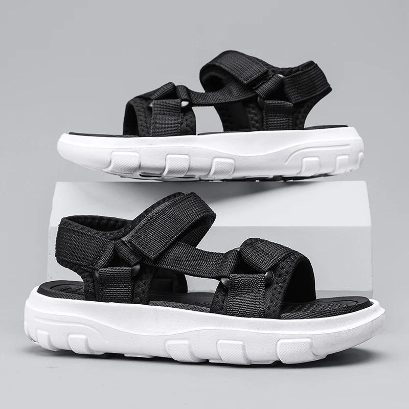 A pair of children's summer open-toe sandals, featuring an air cushion design, is both comfortable and durable. BD-K2618
A pair of children's summer open-toe sandals, featuring an air cushion design, is both comfortable and durable. BD-K2618