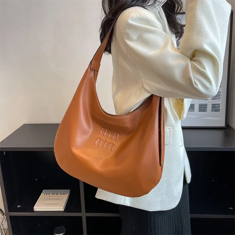 Stylish Casual Classic Leather Diaper Bags For Women Luxury Designer Large Capacity Elegant Shoulder Messenger Bag Trendy Simple
Stylish Casual Classic Leather Diaper Bags For Women Luxury Designer Large Capacity Elegant Shoulder Messenger Bag Trendy Simple