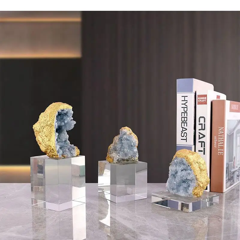 Natural Kyanite Gold-plated Ornaments Desk Decoration Fluorite Crystal Base Sculpture Modern Crafts Room Aesthetics Decor
Natural Kyanite Gold-plated Ornaments Desk Decoration Fluorite Crystal Base Sculpture Modern Crafts Room Aesthetics Decor