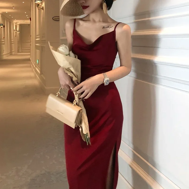 Women Summer French Vintage Red Sexy Dress Female Satin High Waist Thin Spring Black Length Slim Body Soild Color Dress Party
Women Summer French Vintage Red Sexy Dress Female Satin High Waist Thin Spring Black Length Slim Body Soild Color Dress Party