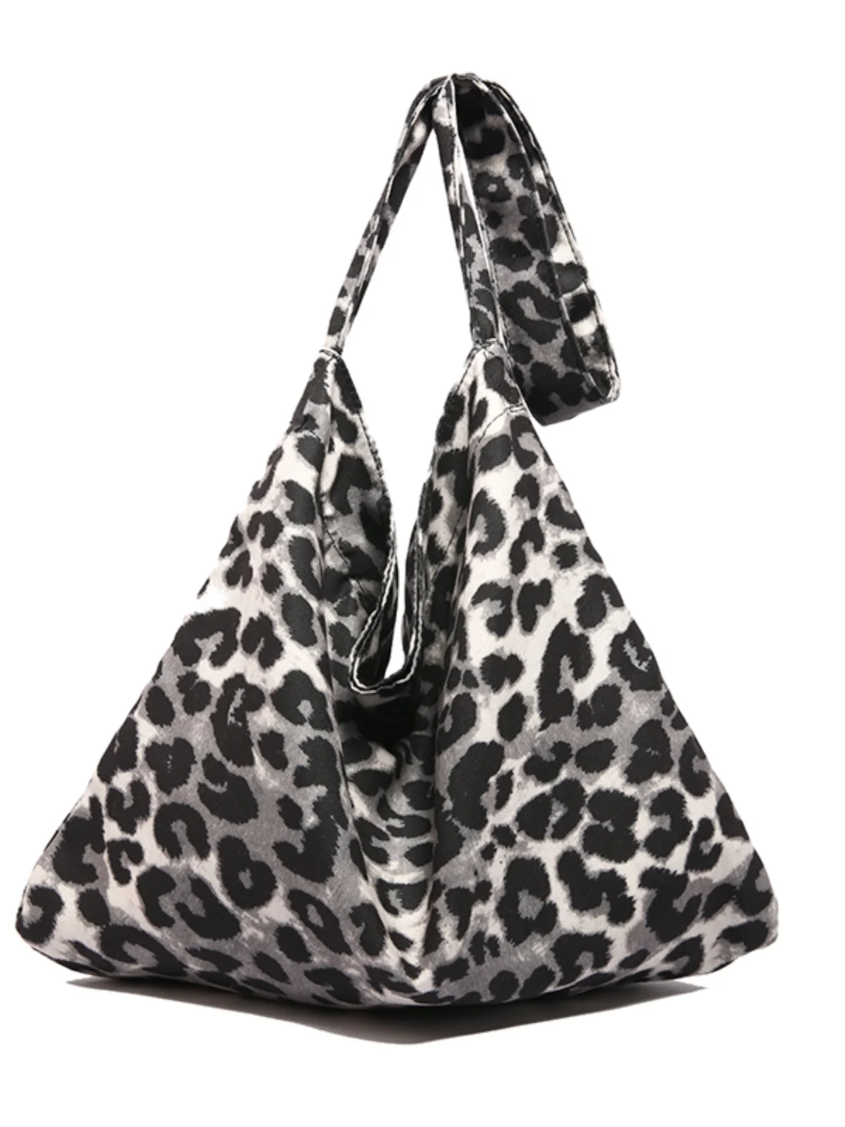 Korean Sle Large Capaci Single oulder Bapa Women's 2024 New Simple Canvas Crossbody Leopard Print Tote Bag
Korean Sle Large Capaci Single oulder Bapa Women's 2024 New Simple Canvas Crossbody Leopard Print Tote Bag