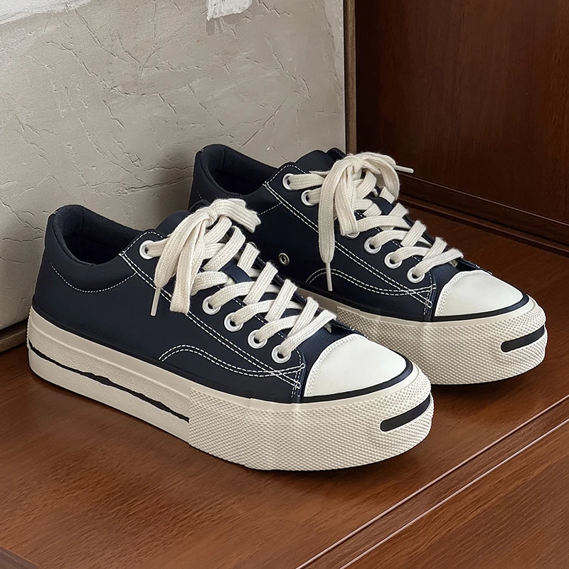 Fashion Canvas Shoes Man Comfortable Platform Men's Vulcanize Shoes Original Low Cut Skateboard Sneakers Men zapatos para hombre
Fashion Canvas Shoes Man Comfortable Platform Men's Vulcanize Shoes Original Low Cut Skateboard Sneakers Men zapatos para hombre