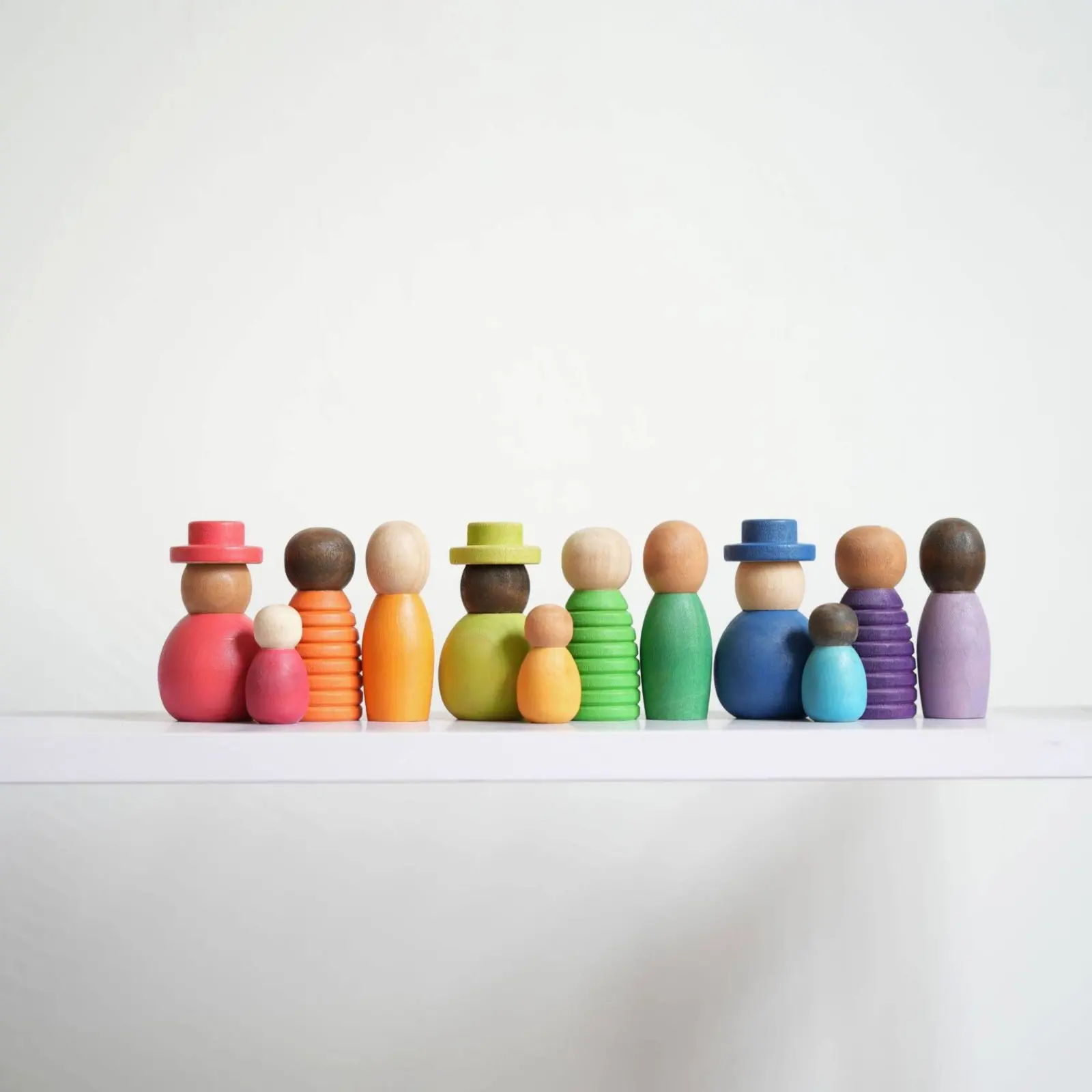 12 Pieces Colorful Wooden Family Figures Sturdy Wood Wooden Peg People Child-Centered Rainbow People Pretend Play Figures
12 Pieces Colorful Wooden Family Figures Sturdy Wood Wooden Peg People Child-Centered Rainbow People Pretend Play Figures