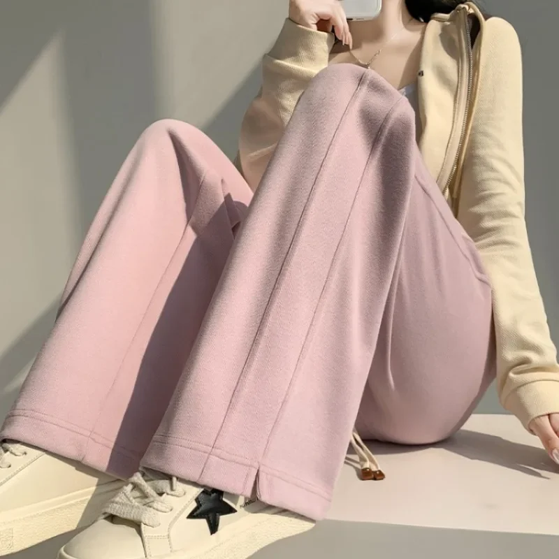 2025 Autumn New Sporty Pants Women High Waist Loose Casual All-match Fashion Streetwear Female Simple Daily Korean Y2k Pants
2025 Autumn New Sporty Pants Women High Waist Loose Casual All-match Fashion Streetwear Female Simple Daily Korean Y2k Pants