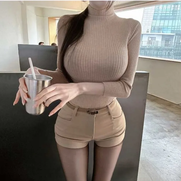 Chic Sexy Slim Fit Long Sleeve Knitted Sweater Half High Collar Enhances Chest Size Tight Base Layer Dongda Gate Style
Chic Sexy Slim Fit Long Sleeve Knitted Sweater Half High Collar Enhances Chest Size Tight Base Layer Dongda Gate Style