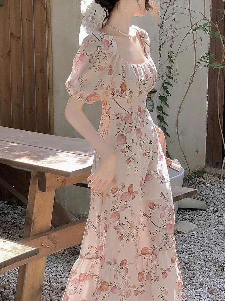 New Summer French Elegant Vintage Dress Office Lady Short Sleeve Beach Style Floral Midi Dress Women Chic One Piece Dress Korea
New Summer French Elegant Vintage Dress Office Lady Short Sleeve Beach Style Floral Midi Dress Women Chic One Piece Dress Korea