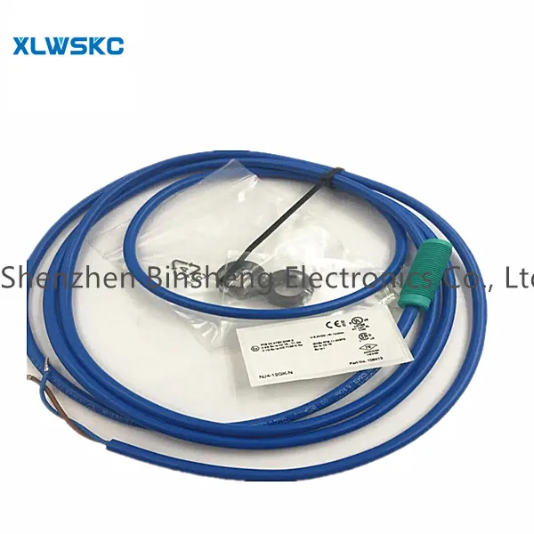 Совершенно новый оригинальный фонарик, фонарик, фонарик
Совершенно новый оригинальный фонарик, фонарик, фонарик